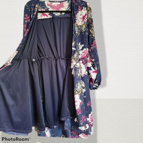 Beautiful Maurice's navy wrap dress, size small - Picture 5 of 9